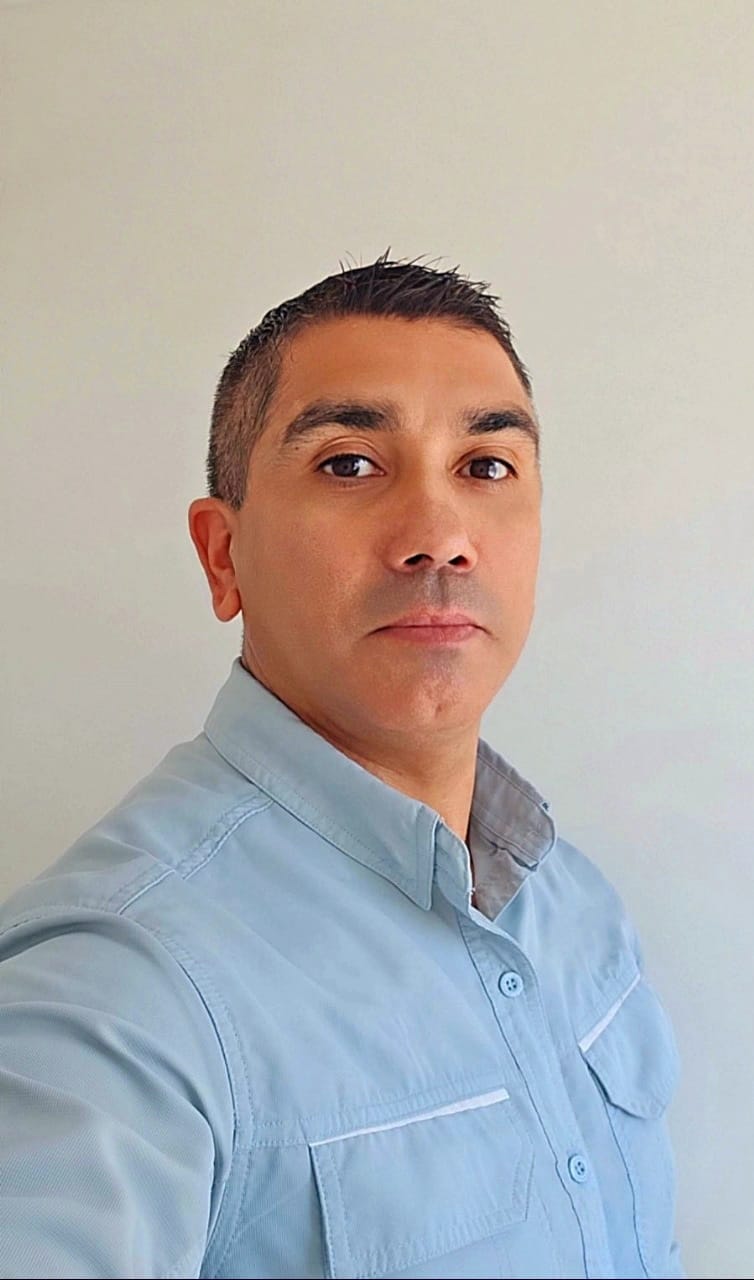 Héctor Oliveros - Director ETS SpA